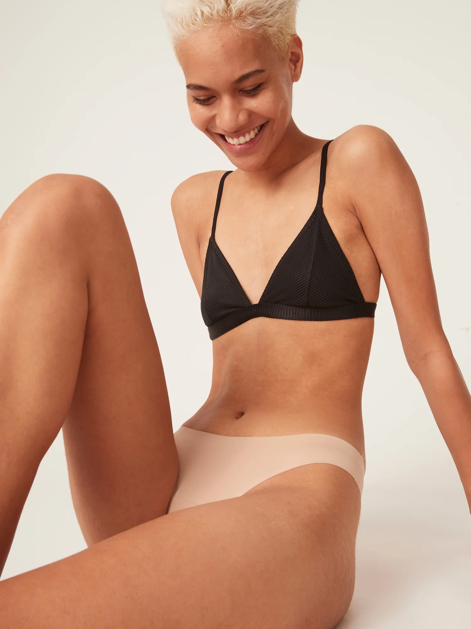 Seamfree Thong Light Cashew - Image 2